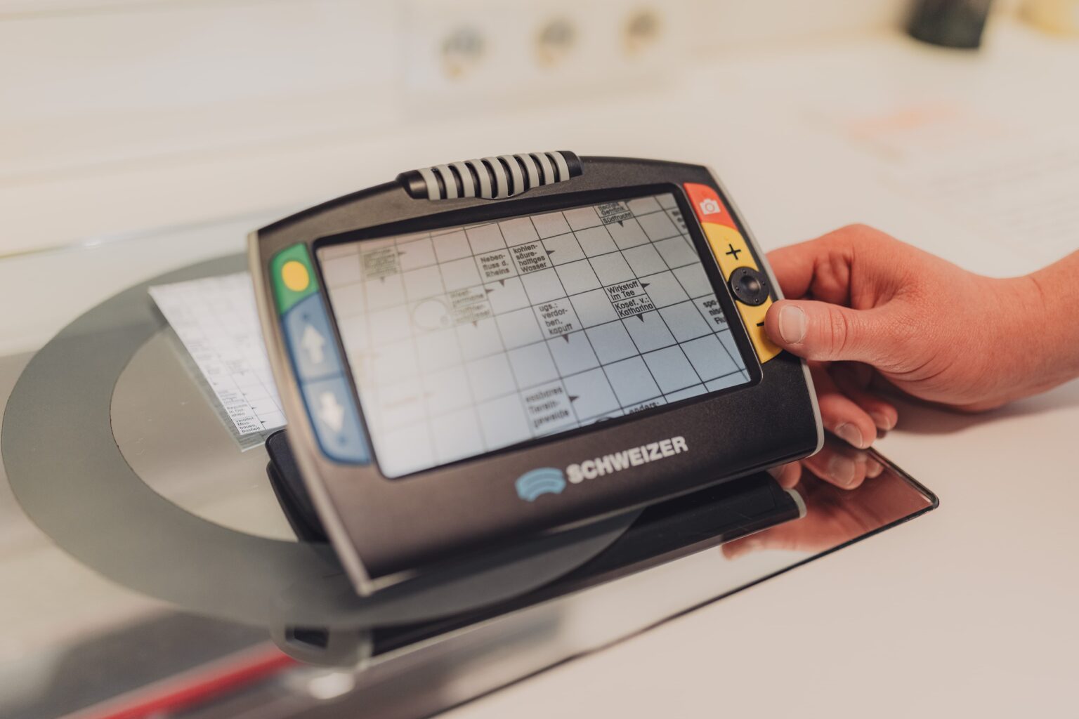 29_2024_11_23_Optik_Schroeder_Sehen_CWarneke